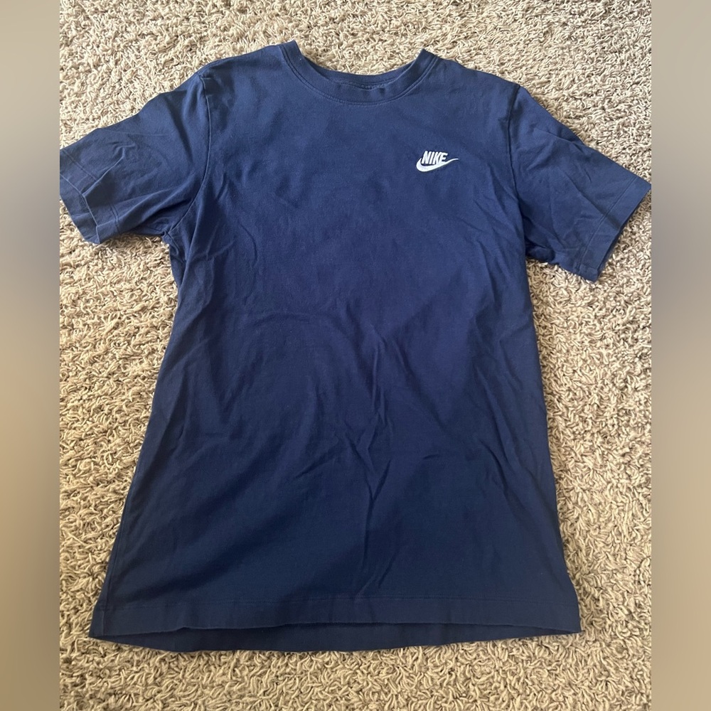 New Nike T-Shirt Adult Size Small Navy